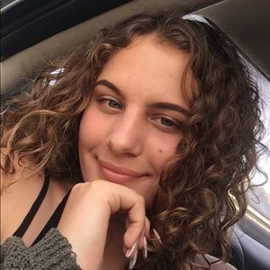 Meet your Posher, Kaylee